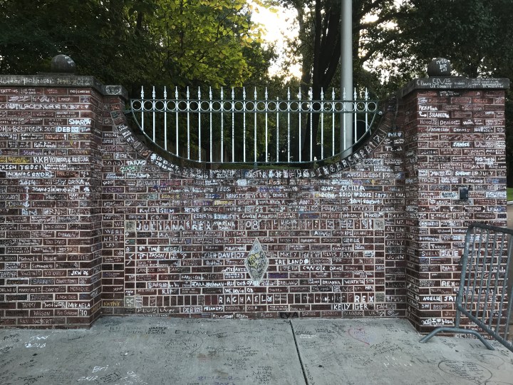 2C67C98E-CCC8-4223-8B44-58719FAF69B5