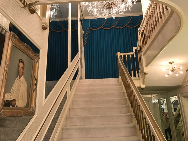 F8B26009-E43C-43F2-867E-C68B48792A4B